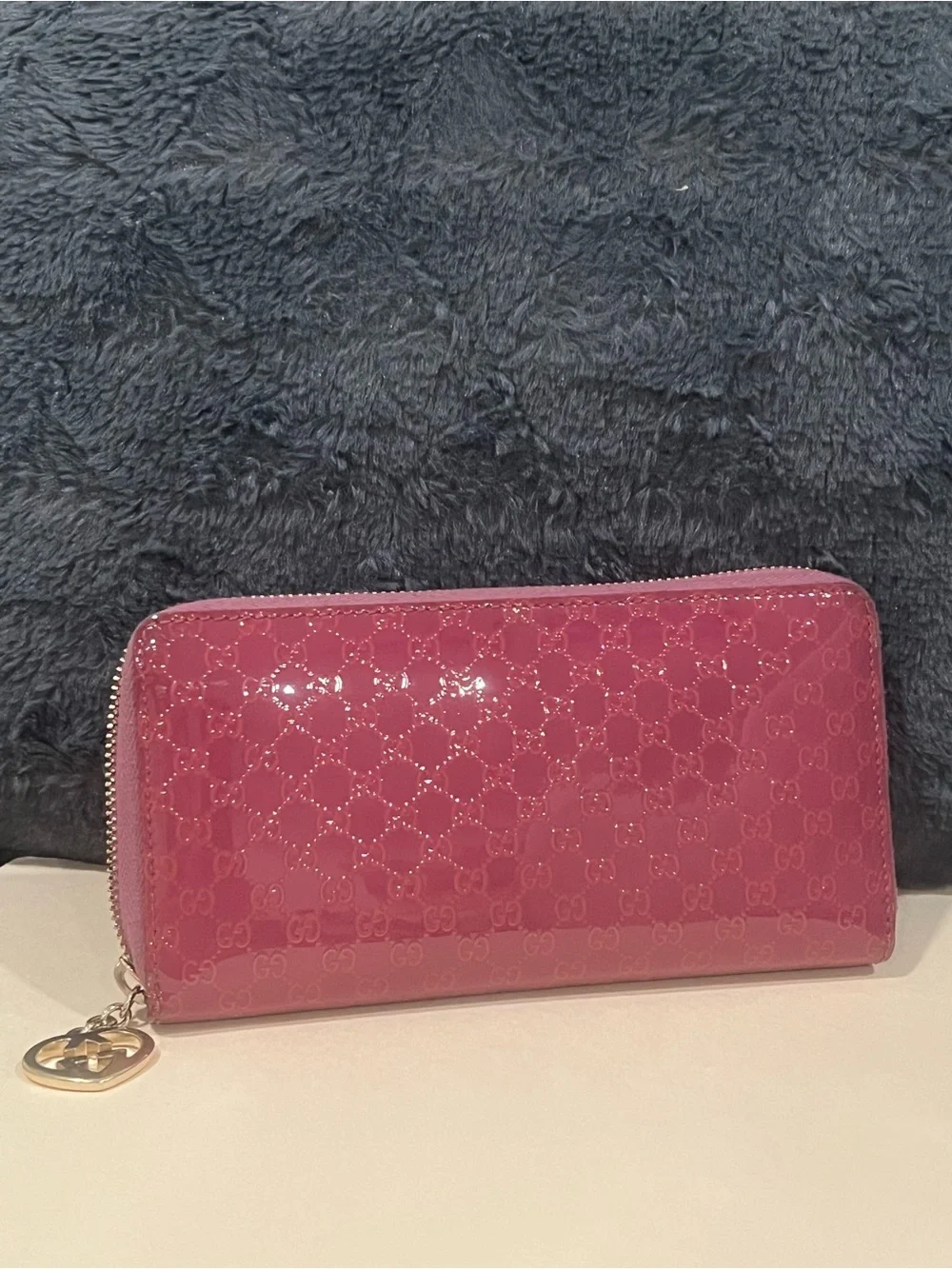 Gucci Micro GG Guccisimma Zippy Wallet